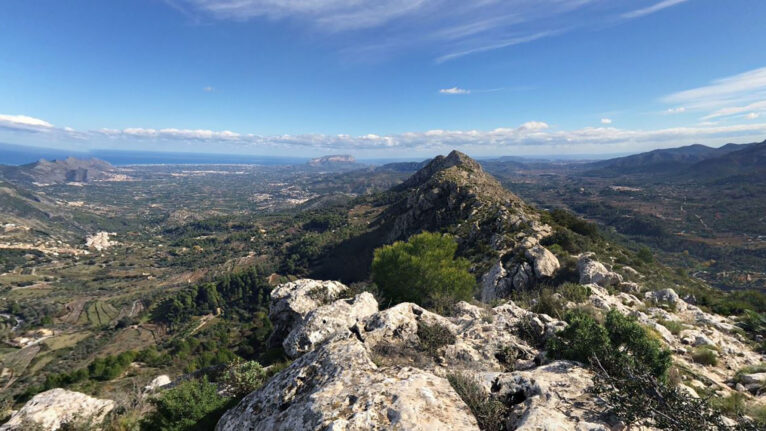 Vistas del Cavall Verd desde la Serra del Penyó en la Vall de Laguar