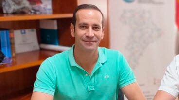 Артуро Покет, мэр Бениссы, в архиве встреч