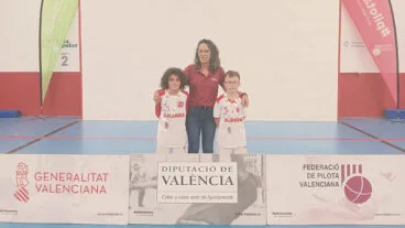Benjamines por parejas de l’Escola Municipal de Pilota d’Ondara