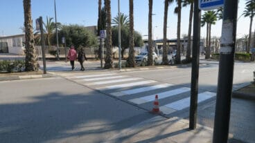 calp inicia la instalacion de pasos de cebra inteligentes para mejorar la seguridad vial