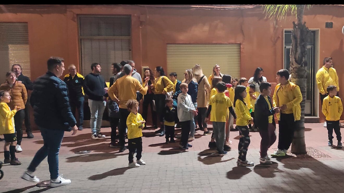 Congregación contra las medidas del Ayuntamiento para les Escoles Esportives de Futbol de Ondara