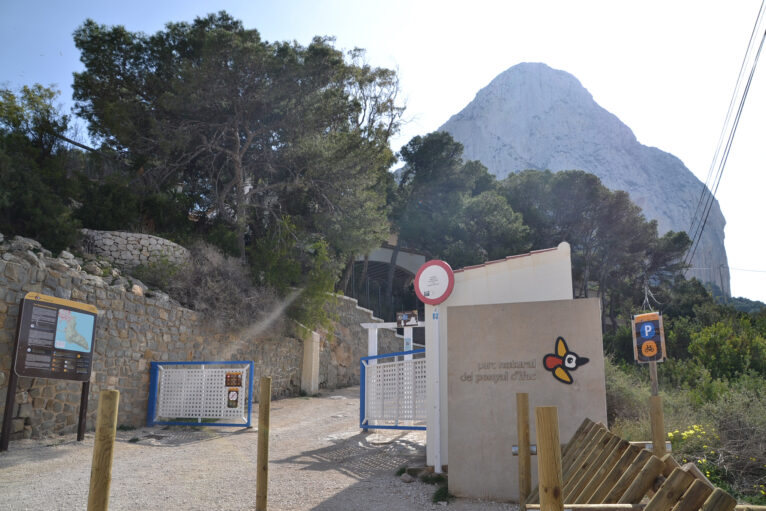 Entrada al Parque natural del Peñón de Ifach de Calp