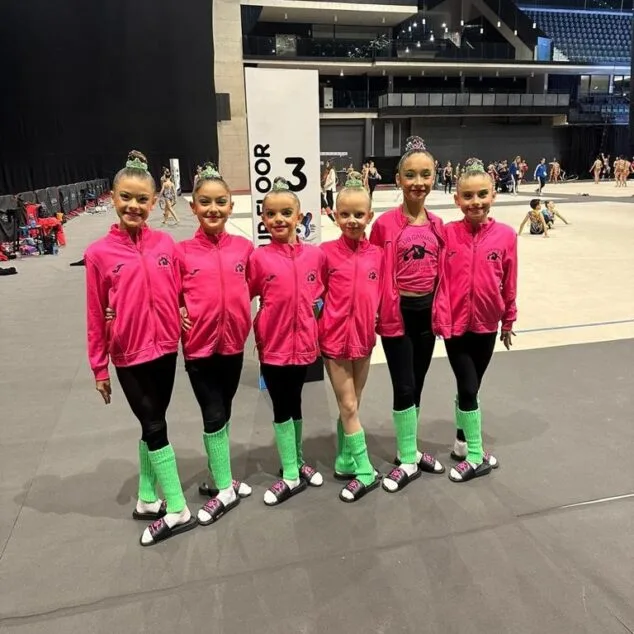 Imagen: Gimnastas del CG Les Marines Calpe en el Campeonato de España