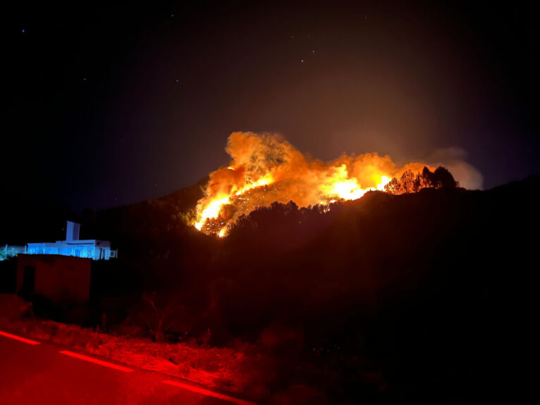 Incendio desatado en la Serra de Segària