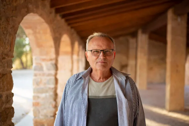 De Pedreguer a La Xara... Lluís El Sifoner no para: el pedreguero que marcó la historia de la cultura popular valenciana 4 Imagen: Luís el Sifoner en el Gran Riurau del Senyor de Benissadeví, Jesús Pobre 2023