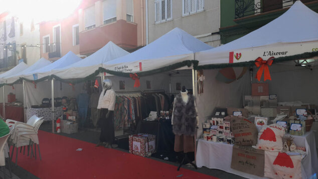 Imagen: Comercios locales del Verger en el Mercat de Nadal