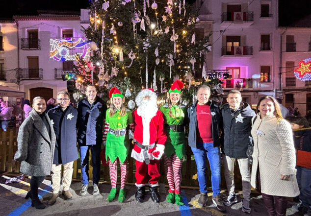 corporacion municipal de benissa en el encendido de luces de navidad