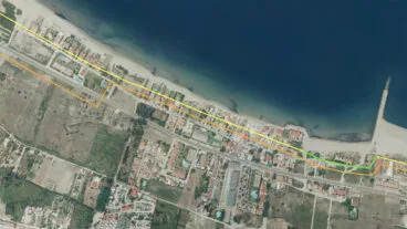 El área de Les Deveses comprendida entre la línea amarilla y el mar será de domínio público