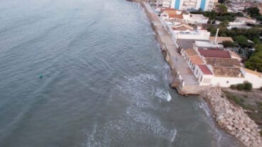 Estado de la primera línea de Les Deveses, viviendas que quedan ahora en dominio público, cuando se trazó el deslinde