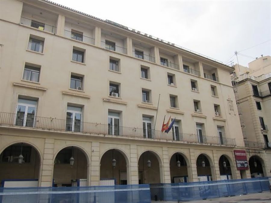 fachada de la audiencia provincial de alicante