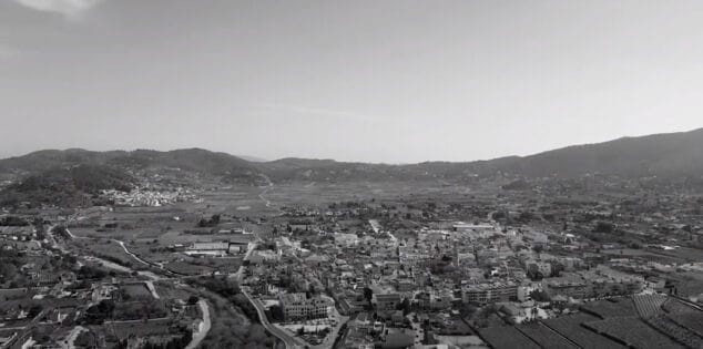 imagen del documental xalo ve de lluny de colc2b7lectiu mirades