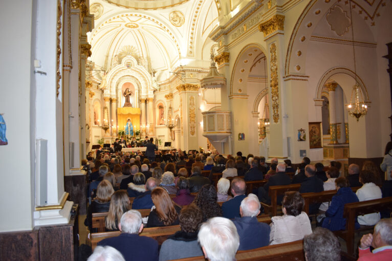 La iglesia de Santa María Magdalena de Benitatxell durante el concierto