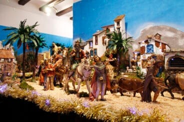 Los tres Reyes Magos originales del belén de les Monges de Pego