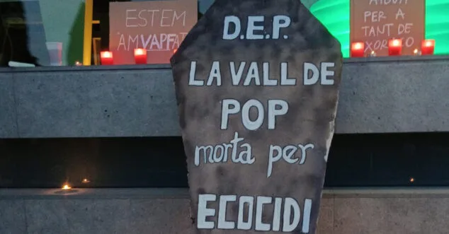 Imagen: Manifestación en Llíber en contra de la construcción de chales
