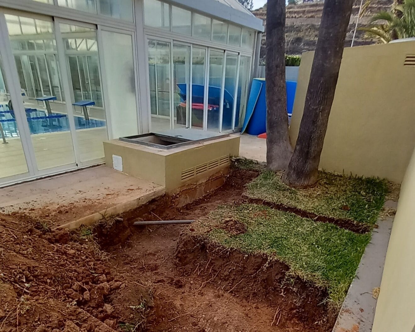 Obras de mejora en la piscina municipal de Benitatxell