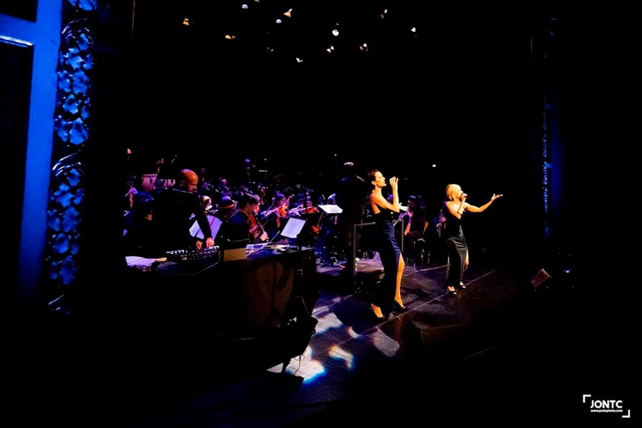 Pere Vicalet en un concierto de banda y DJ con Eva Martí y Marian Dacal - JONTC