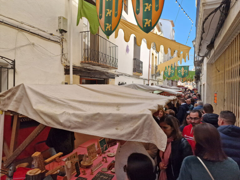 Ambiente del mercado medieval de Benissa 2024 12