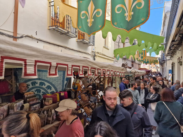 ambiente del mercado medieval de benissa 2024 14