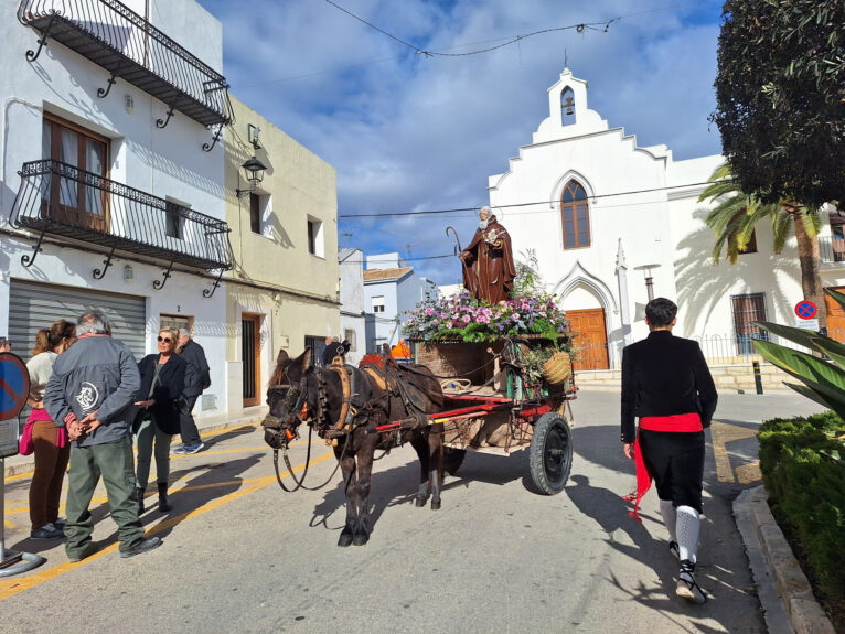 Bendición de animales por Sant Antoni en Benissa 2024 02