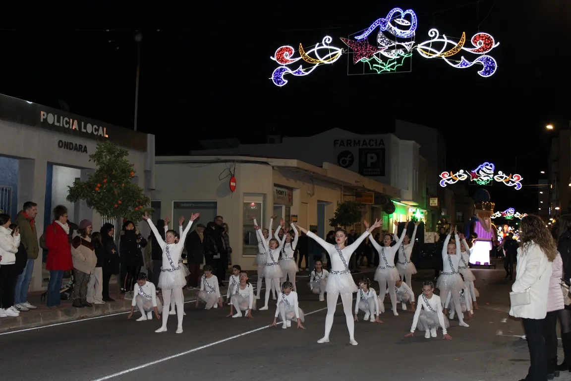 Ballet en la Cabalgata de Reyes de Ondara 2024