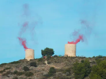 Encendido dels Molinets de Pedreguer