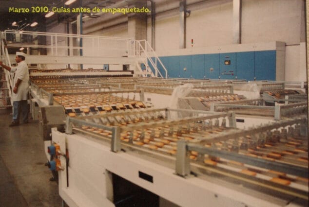 Imagen: Guías de empaquetado de la fábrica Ortiz (Bimbo) en El Verger