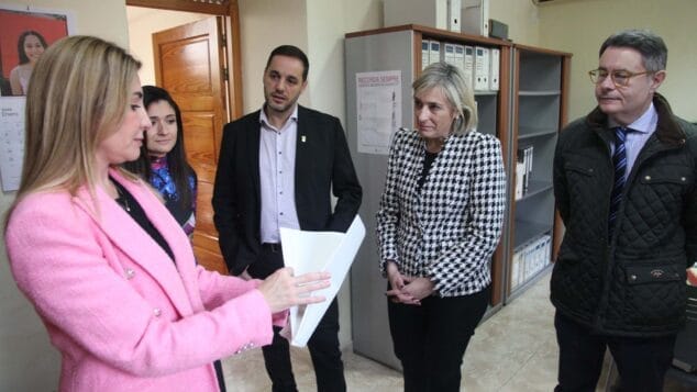 La consellera de Justicia inaugura la oficina de apoyo al Juzgado de Paz de Ondara tras alcanzar los 7.000 habitantes 1 Imagen: Inauguración de la Oficina de Soporte al Juzgado de Paz de Ondara