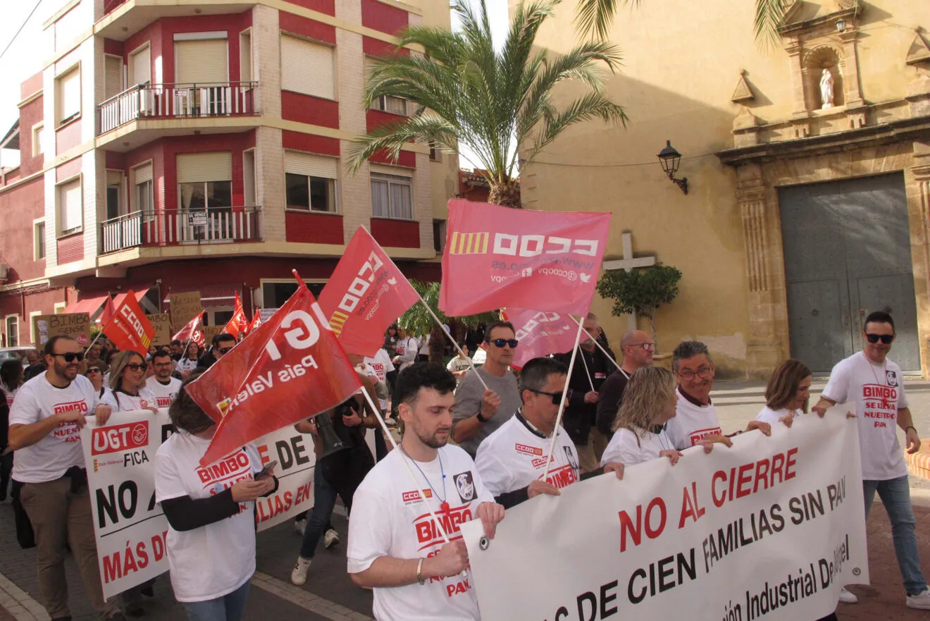 Manifestación por el cierre de la fábrica Bimbo El Verger 13