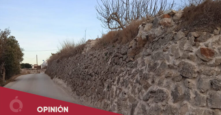 Muros de pedra en sec del camino Abiar Alta de Teulada - SOS Natura Marina Alta