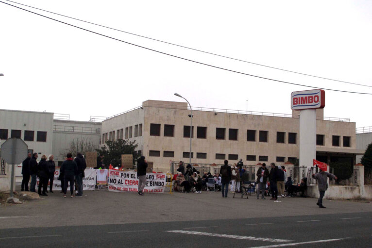 Primer día de huelga de trabajadores de Bimbo El Verger 11