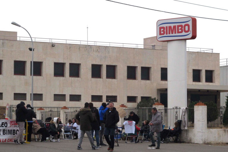 Primer día de huelga de trabajadores de Bimbo El Verger 12