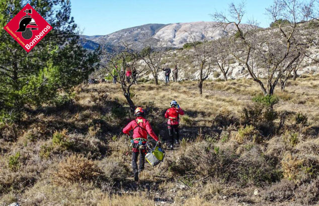 Imagen: Rescate en la sierra de la Serrella en Castell de Castells