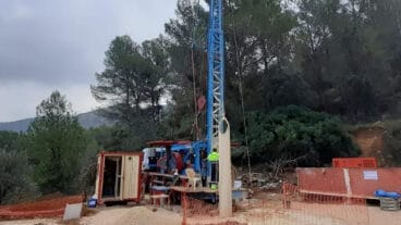 Arbeite daran, einen Brunnen in Xalo zu schaffen