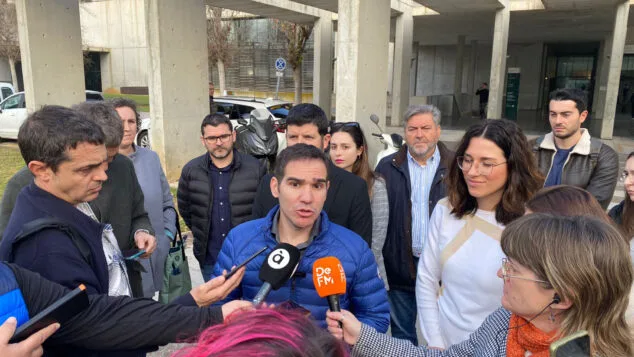 Imagen: Ximo Perles celebra la reversión del Hospital de Dénia