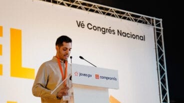 alberto robles en el congreso nacional de joves pv compromis destacada