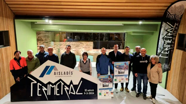 arturo poquet adrian cabrera y miembros de la organizacion y patrocinadores de la perimetral