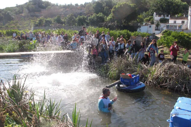 La Baixà del riu Bullent y la Marjal acaparan las miradas de la primera parte del Carnestoltes de Pego 17 baixa del riu bullent en la marjal de pego 2024 15