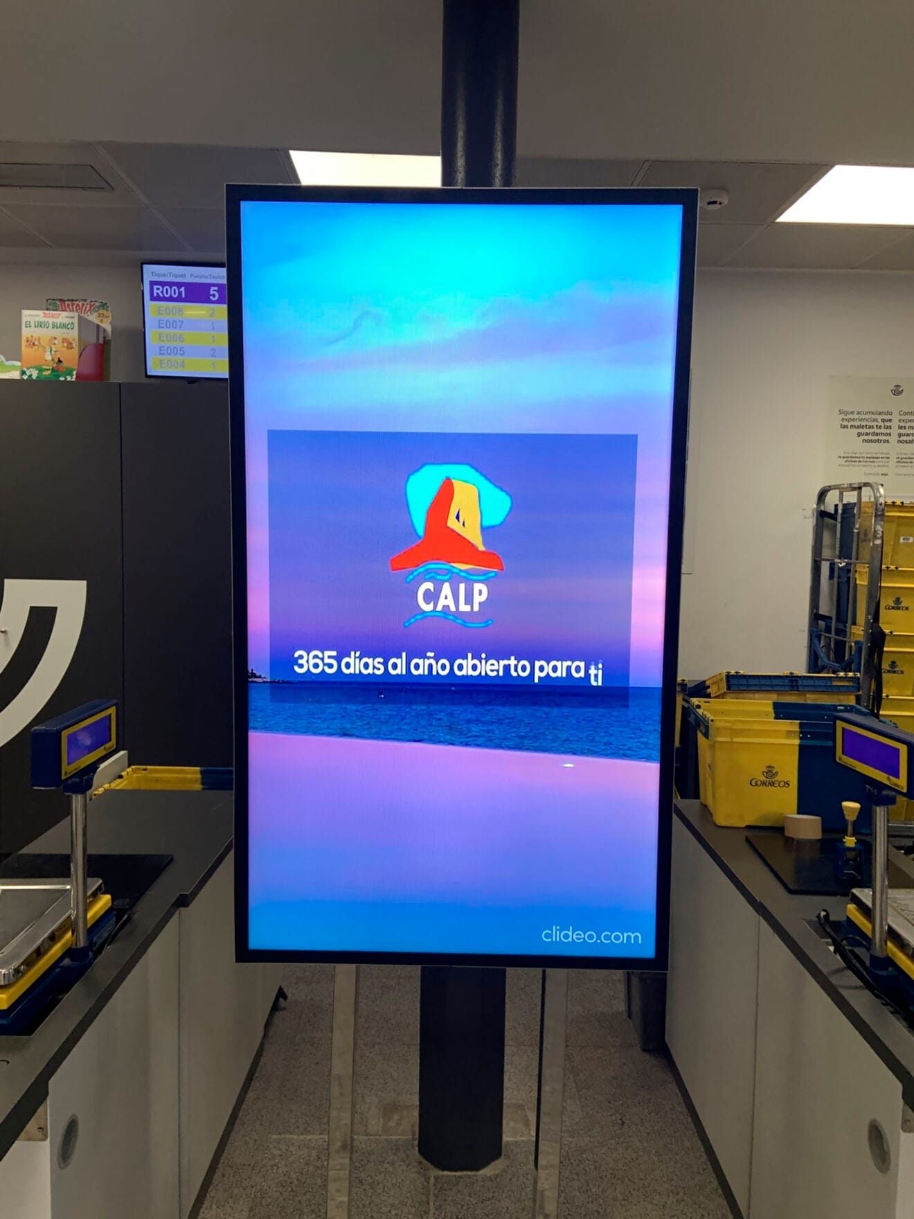 Campaña de Calp en la oficina de Correos de Barcelona