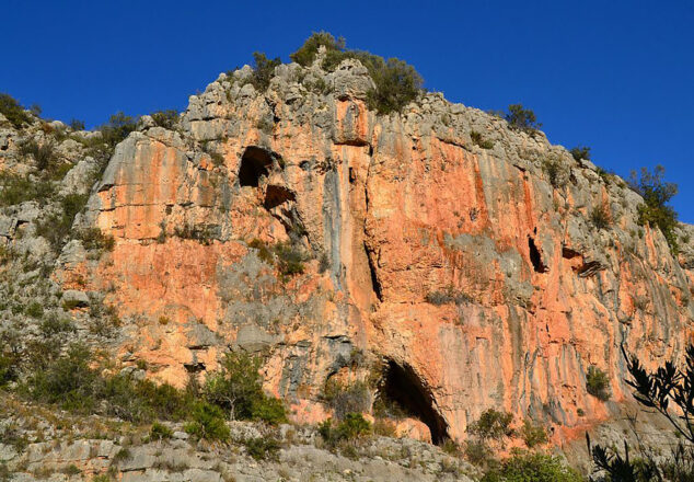 Imagen: Coves Roges de Gata de Gorgos. MACMA.