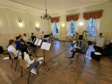 Alumnos durante los ensayos