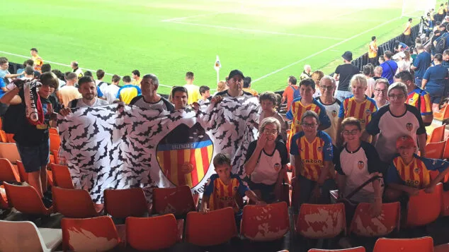 miembros de la penya valencianista laguar