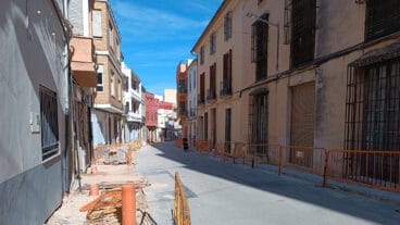 obras en la calle sant miquel de pego