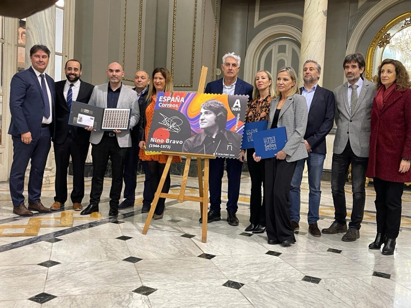 Presentación del nuevo sello postal dedicado a Nino Bravo