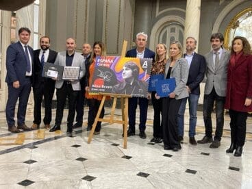 Presentación del nuevo sello postal dedicado a Nino Bravo
