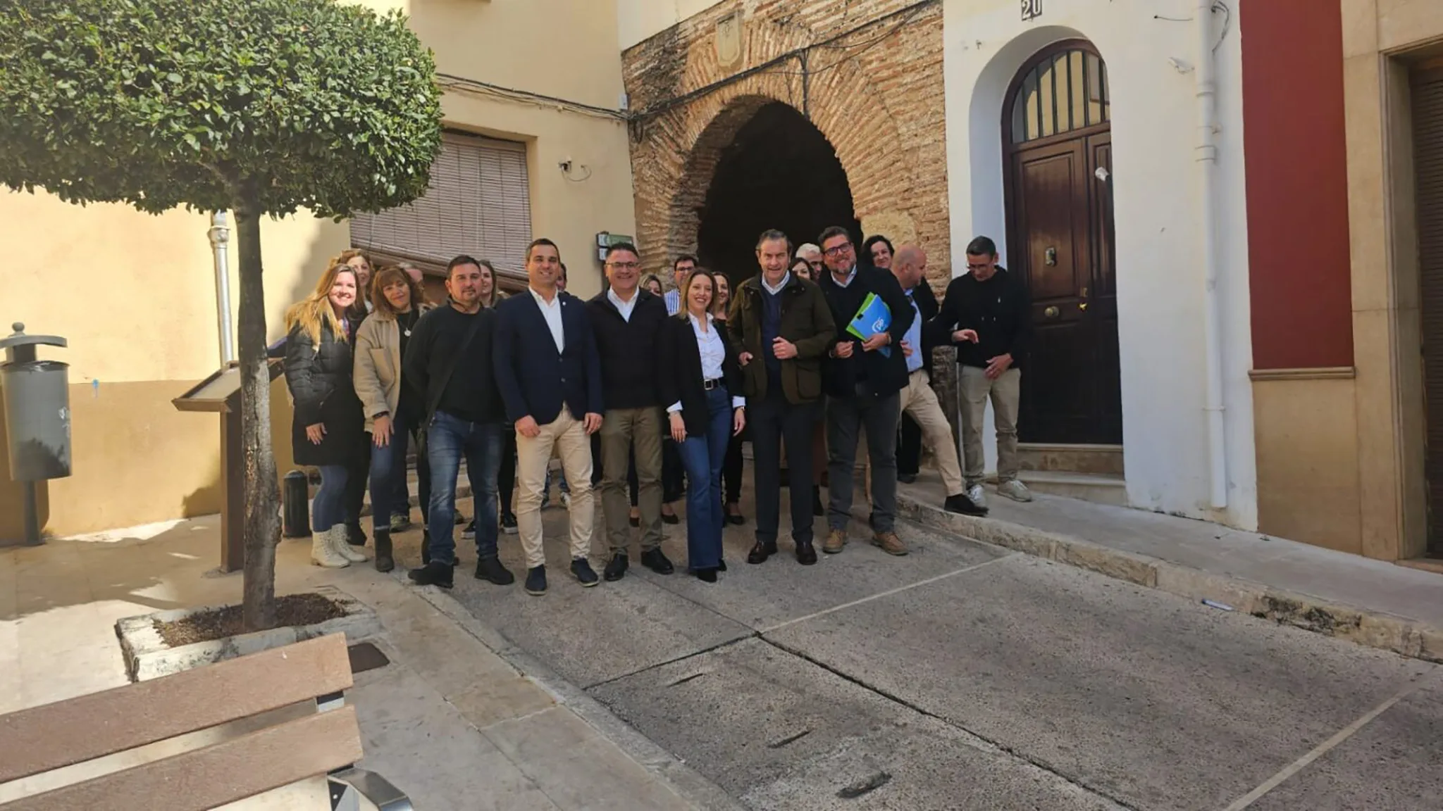 representantes del pp visitan pego para hablar de los presupuestos