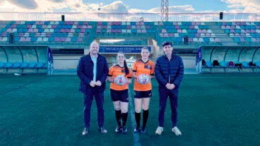 teulada moraira presenta al nuevo equipo de futbol base femenino