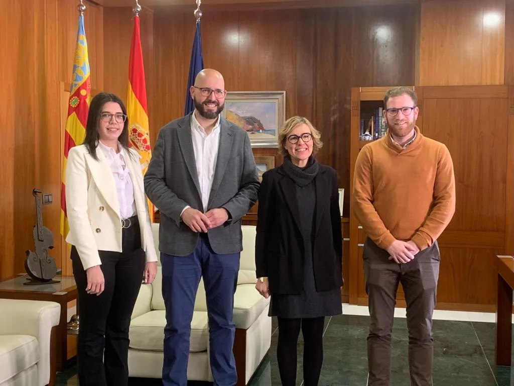 Visita del director general del IVAJ al Ayuntamiento de Xàbia