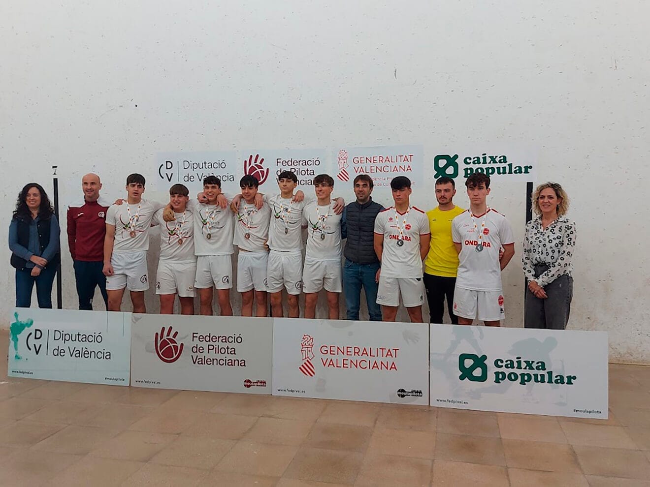 Alumnos de pilota de Ondara
