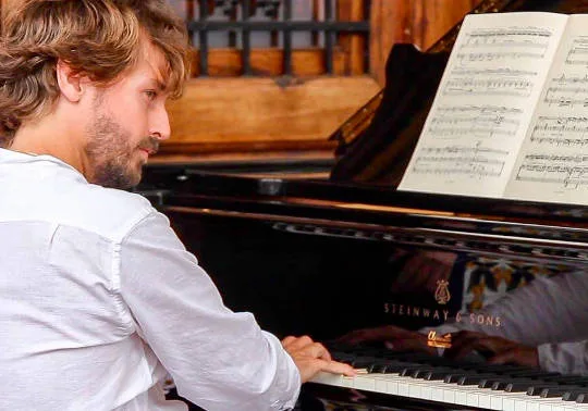 Imagen: El pianista Antonio Galera