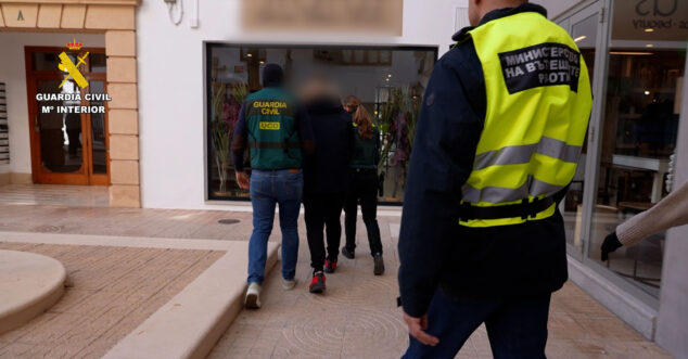 Imagen: Detención de la operación PIMA-KRADSTI de la Guardia Civil
